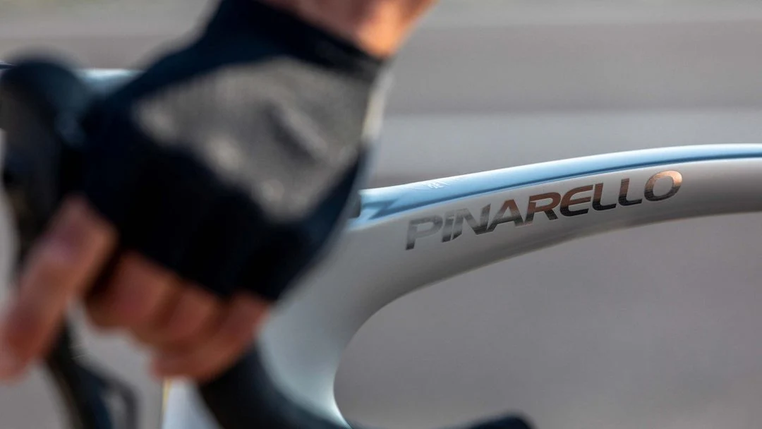 Pinarello Dogma F Red AXS - Black and White 53 - Image 5